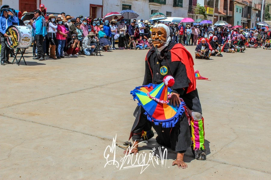 DANZA DE LOS AUQUISH AWKISH HUACHAC MANZANARES CHAMBARA