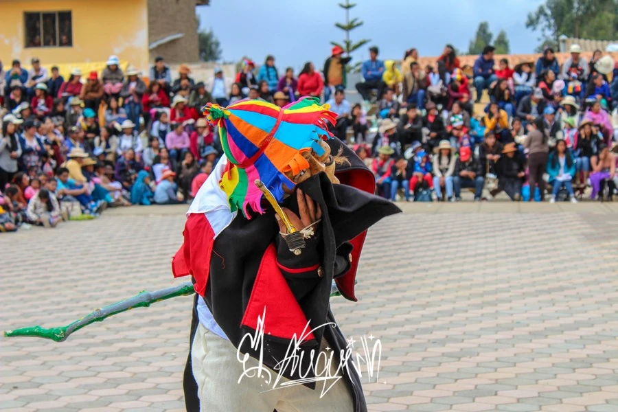 DANZA DE LOS AUQUISH AWKISH HUACHAC MANZANARES CHAMBARA